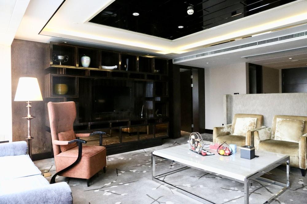 Doubletree By Hilton Chongqing - Guanyinqiao Railway Station Hotel Exterior photo