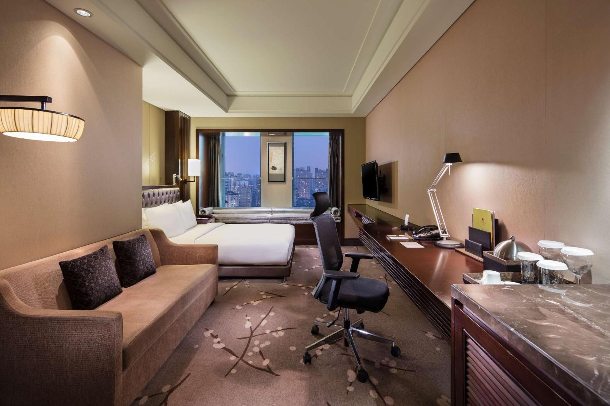 Doubletree By Hilton Chongqing - Guanyinqiao Railway Station Hotel Exterior photo