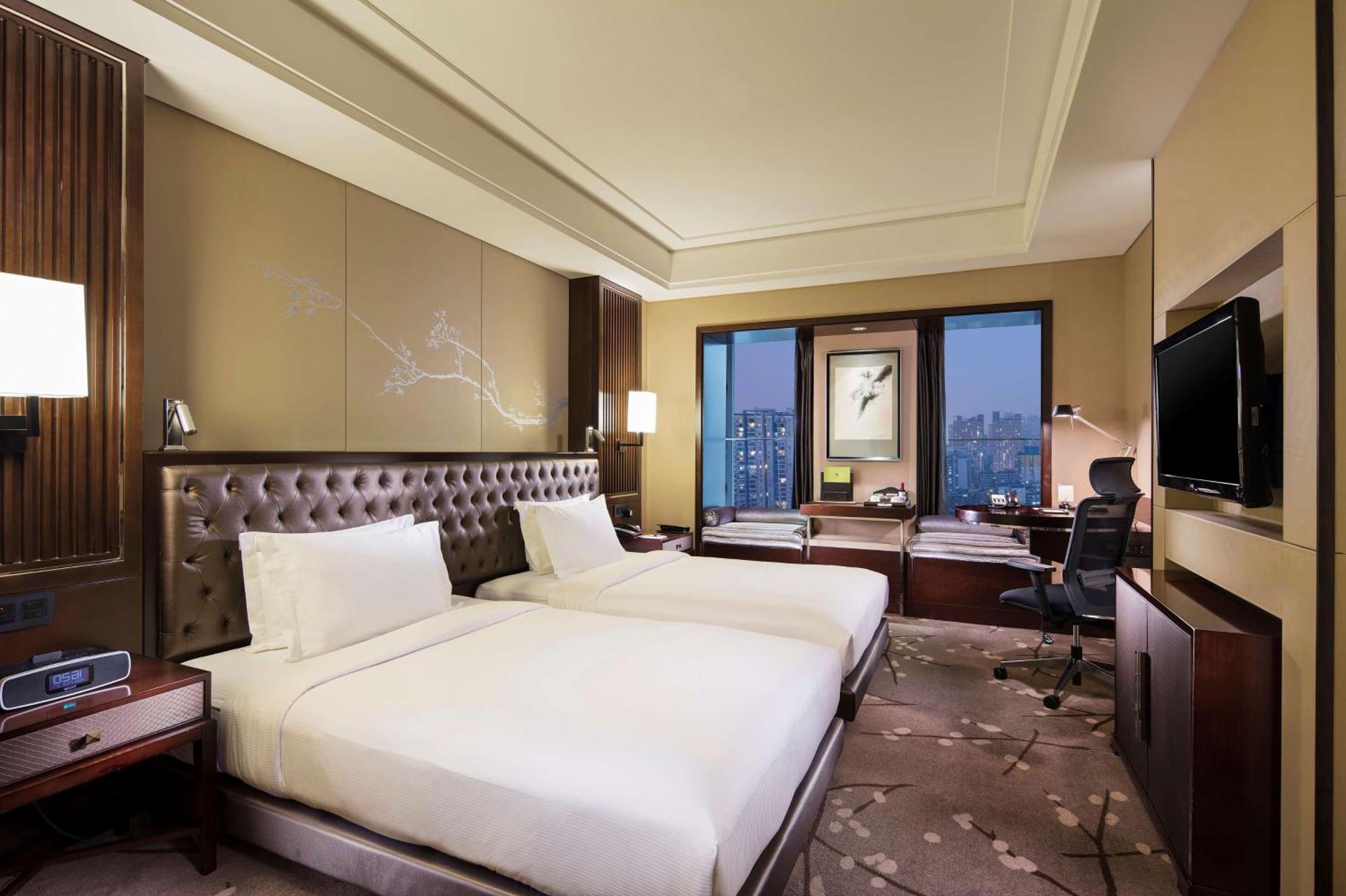 Doubletree By Hilton Chongqing - Guanyinqiao Railway Station Hotel Exterior photo