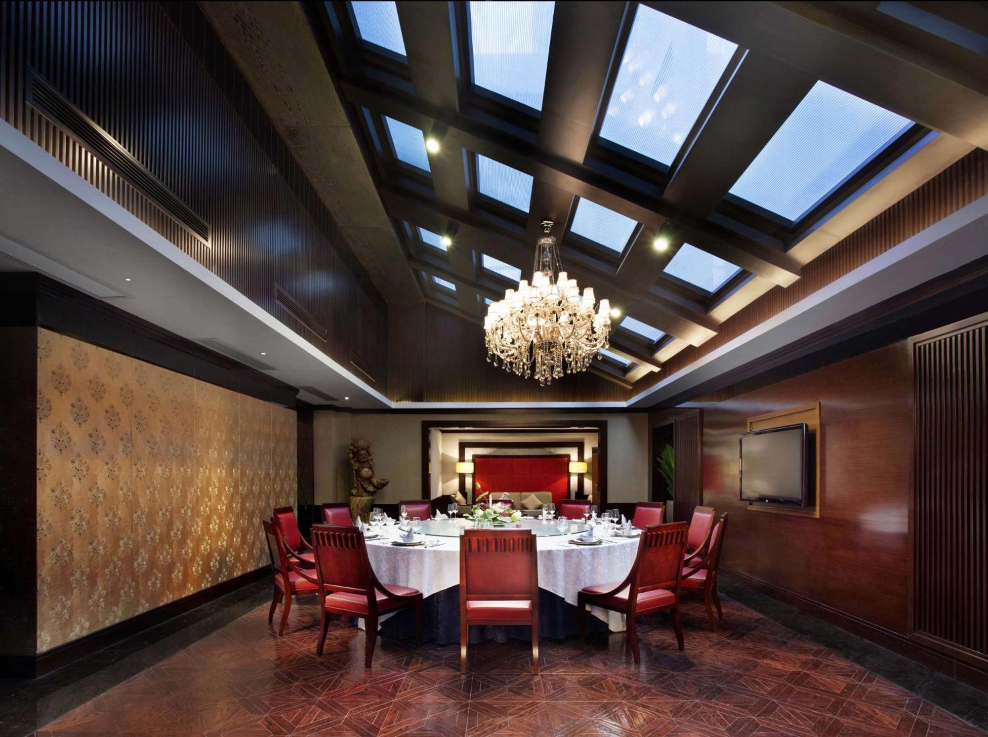 Doubletree By Hilton Chongqing - Guanyinqiao Railway Station Hotel Exterior photo