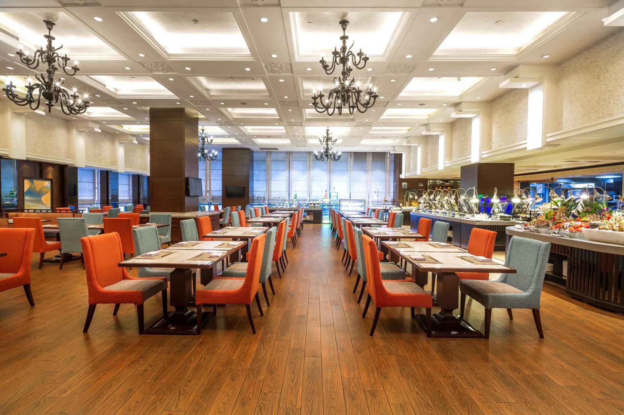 Doubletree By Hilton Chongqing - Guanyinqiao Railway Station Hotel Exterior photo